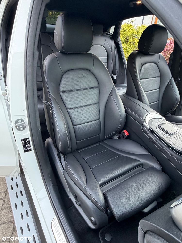 Mercedes-Benz GLS - 27