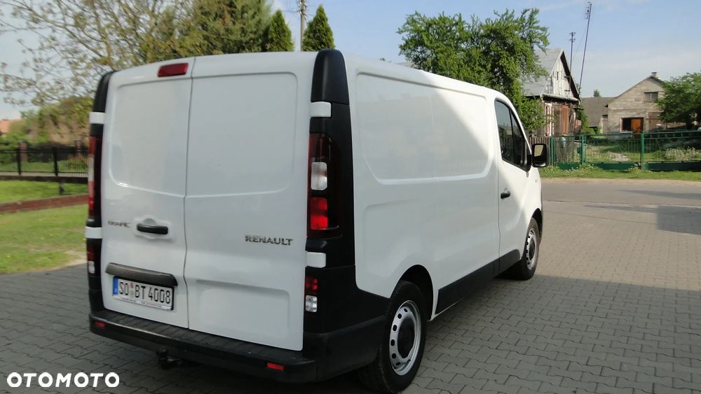 Renault Trafic - 16