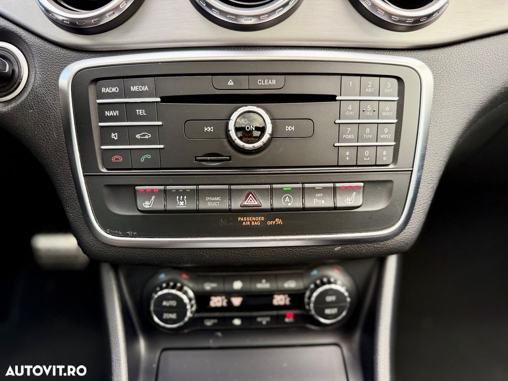 Mercedes-Benz GLA 200 7G-DCT AMG Line - 24