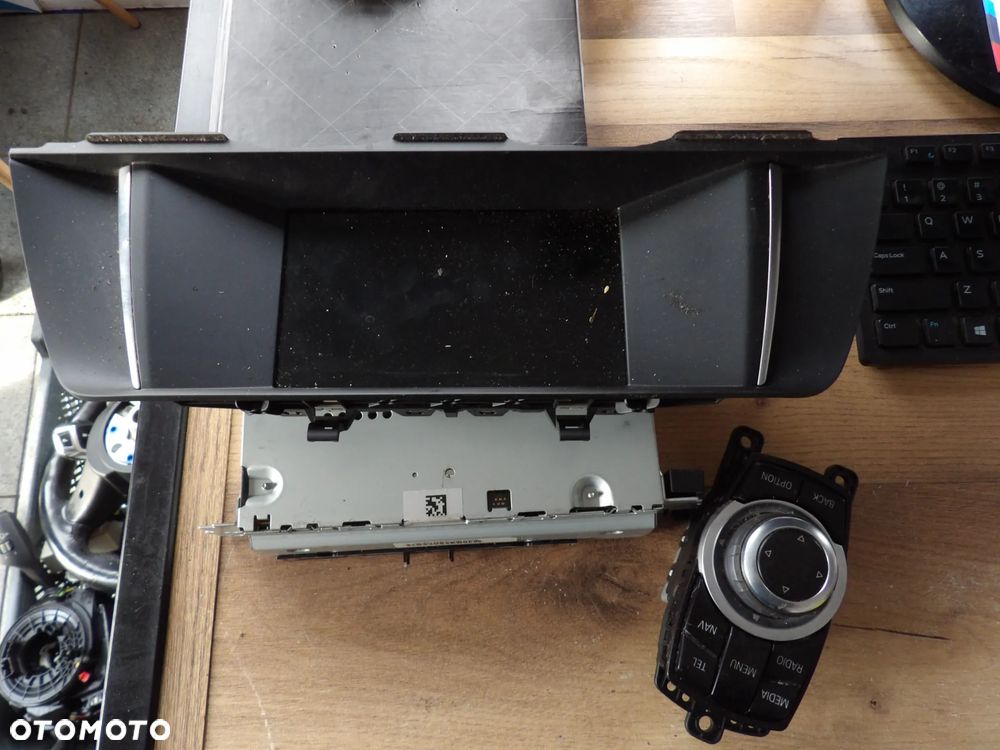 BMW - F10,F11 - KOMPLET - MONITOR NAWIGACJI - IDRIVE - CZYTNIK - 9289007  9286699  9331597 - 1