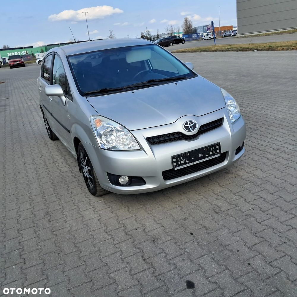 Toyota Corolla Verso - 6