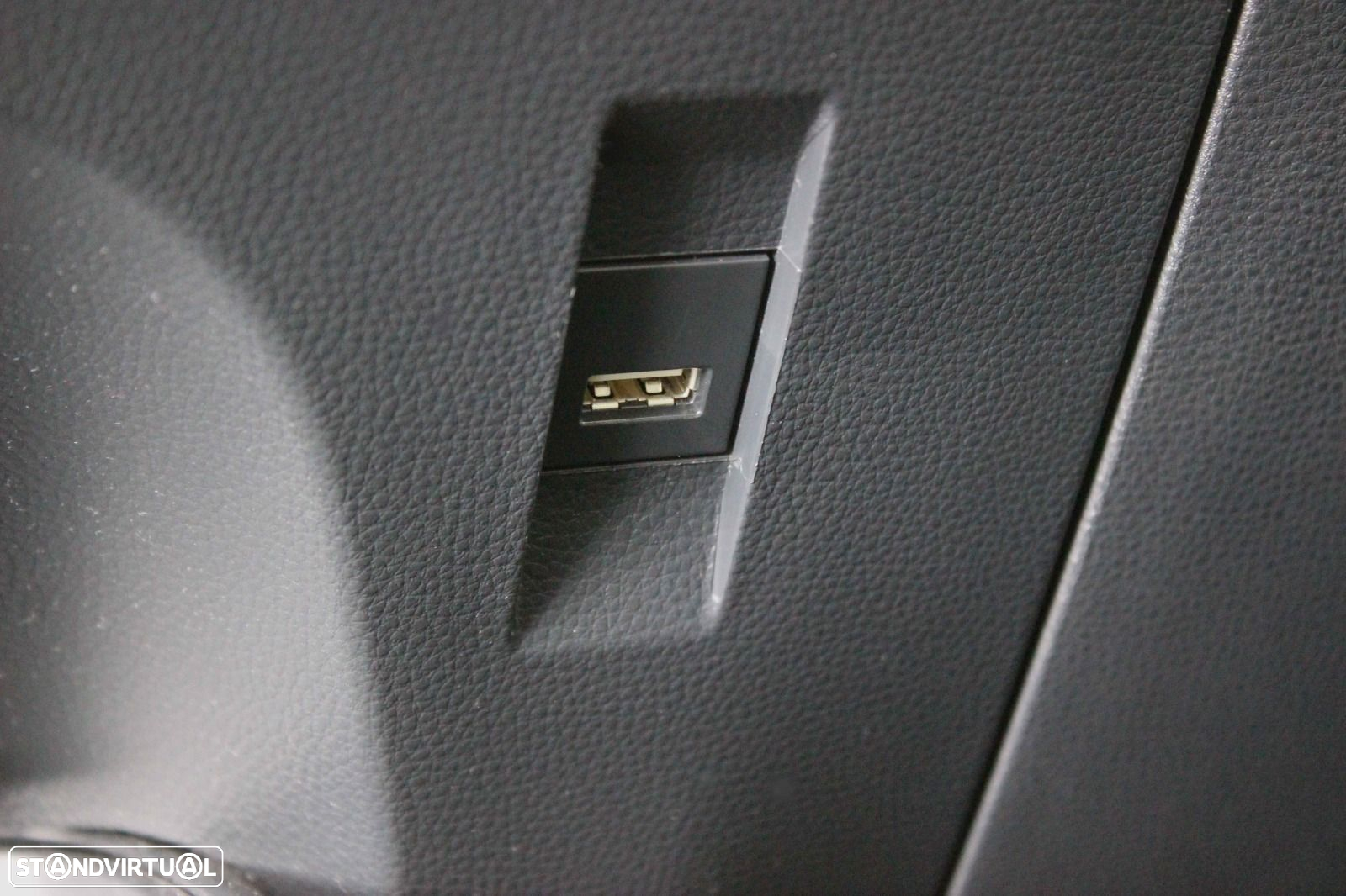 Toyota Corolla SD 1.8 Hybrid Exclusive - 16