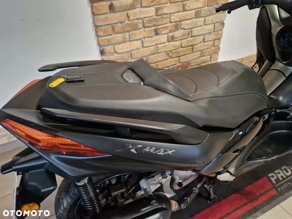 Yamaha X-max - 16