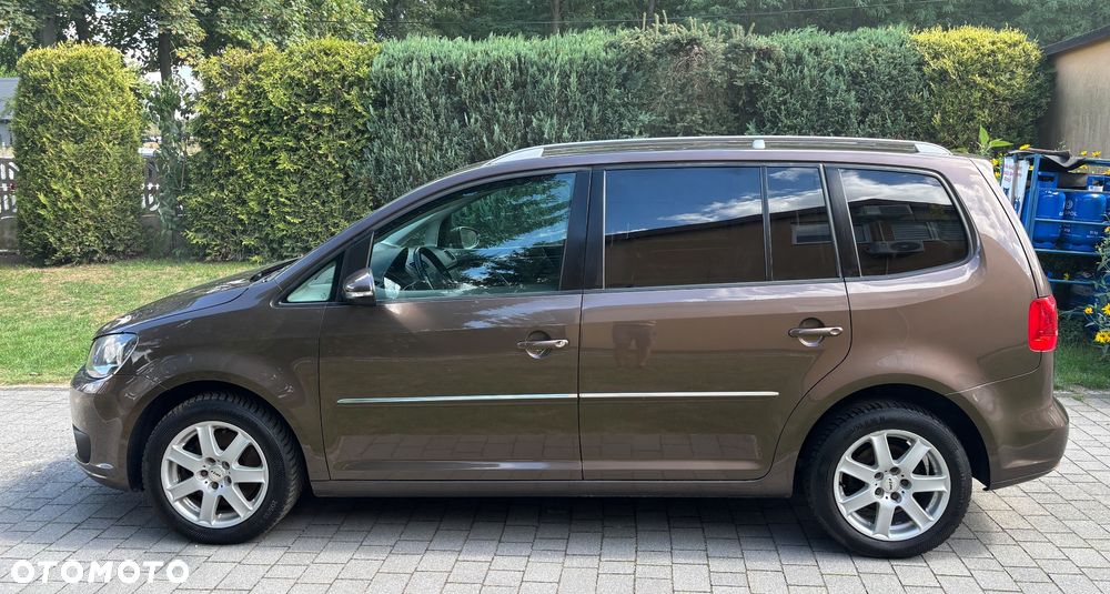 Volkswagen Touran 2.0 TDI DPF BlueMotion Technology Comfortline - 14