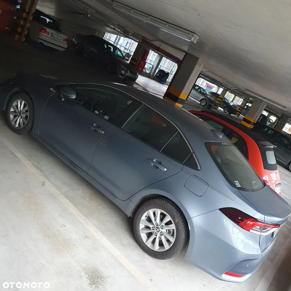 Toyota Corolla 1.8 Hybrid Comfort - 13