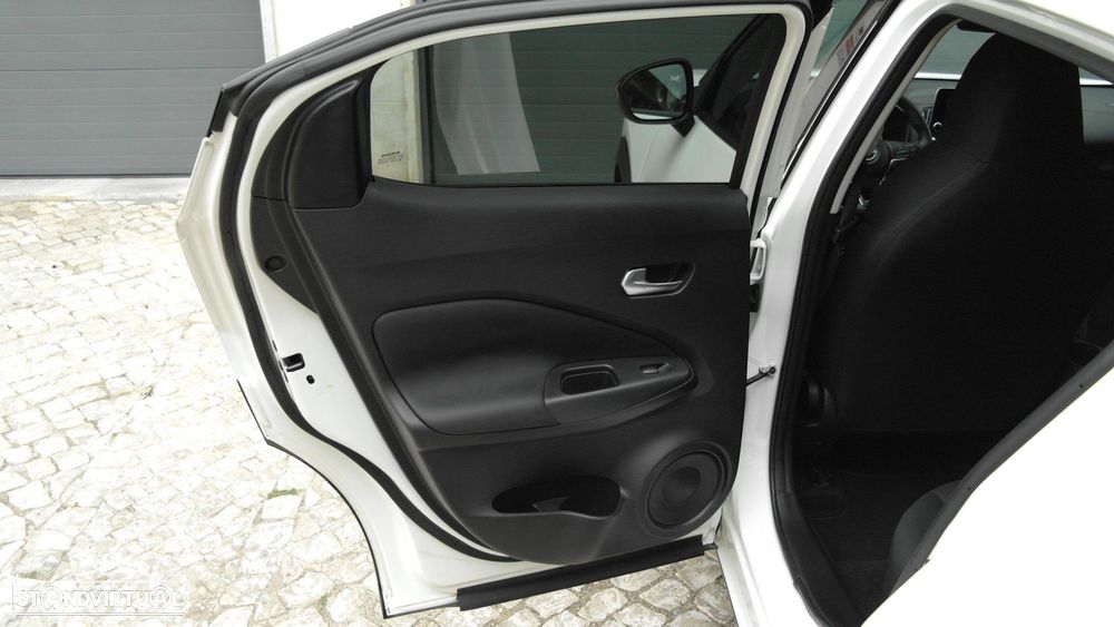 Nissan Juke 1.0 DIG-T N-Connecta - 16
