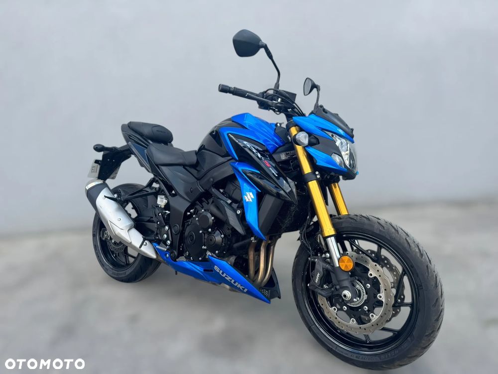 Suzuki GSX - 1