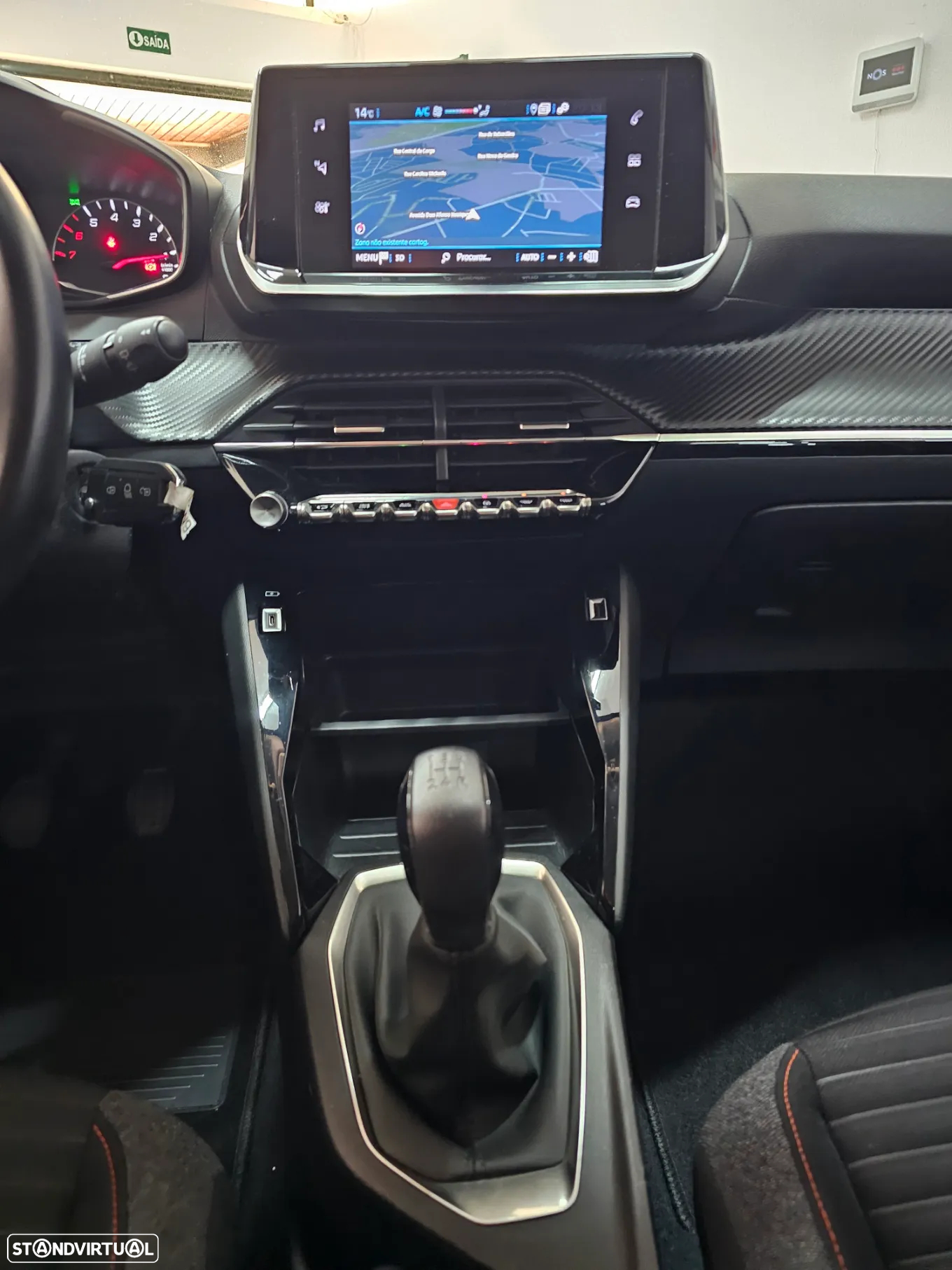 Peugeot 208 1.2 PureTech SE Style - 14