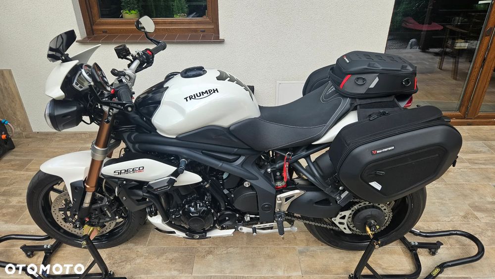 Triumph Speed Triple - 3