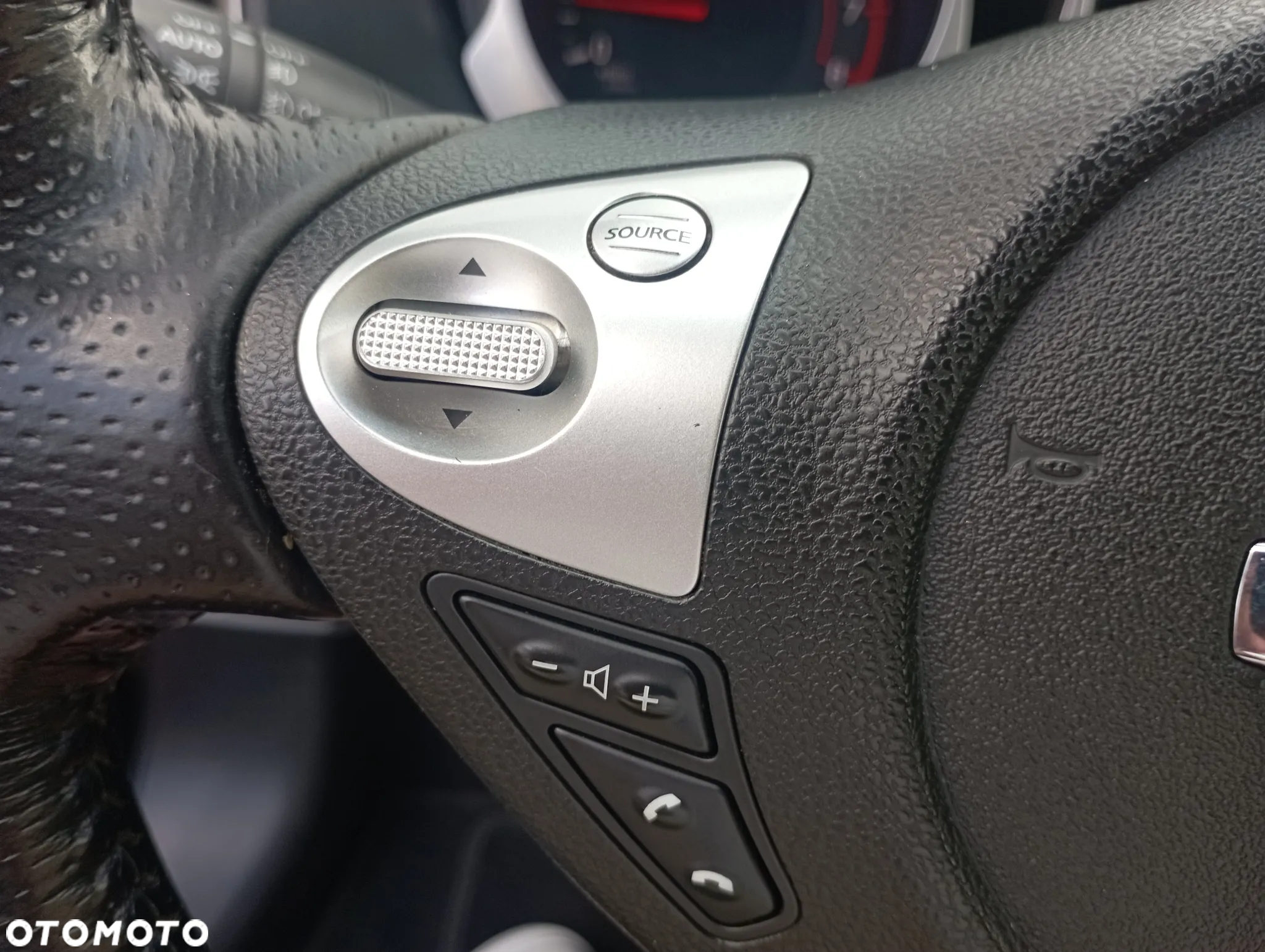 Nissan Juke 1.6 Tekna - 19
