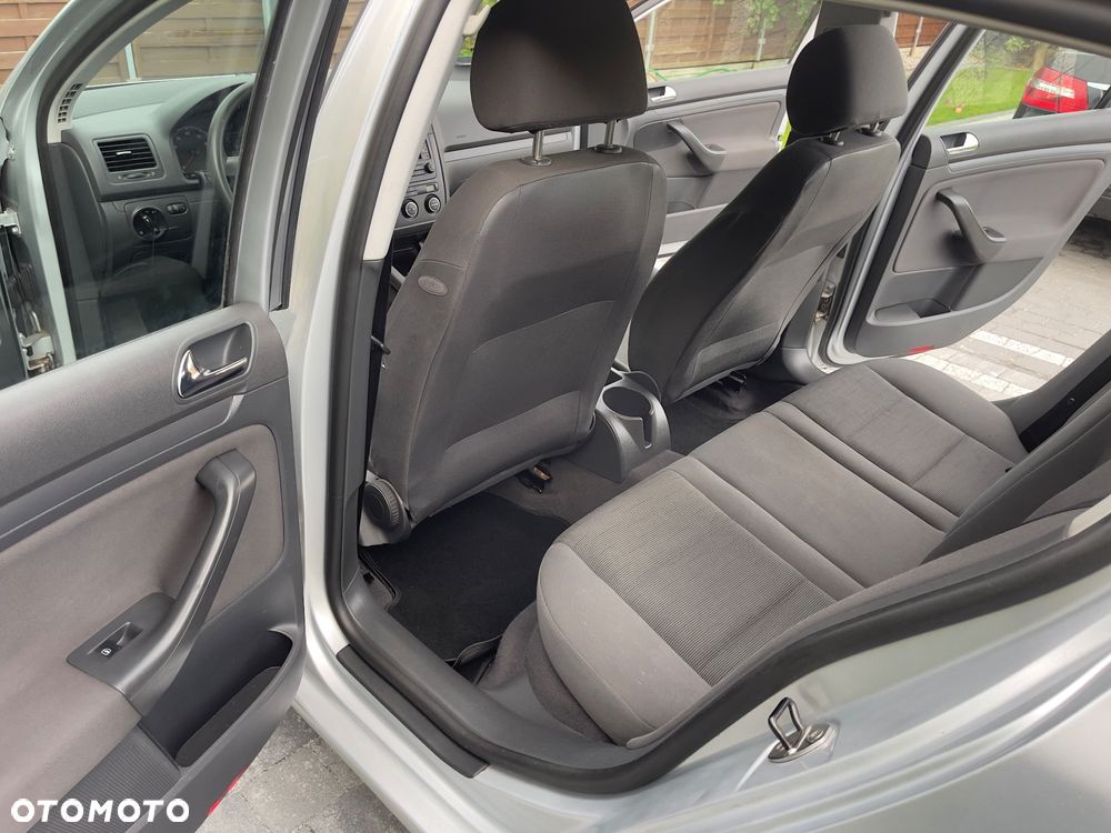 Volkswagen Golf - 9