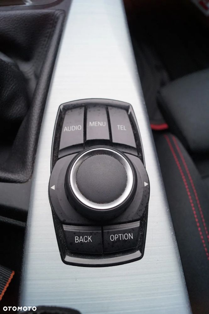 BMW Seria 3 318i Sport Line - 35