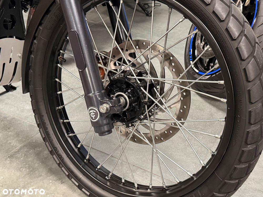 Royal Enfield Himalayan - 22