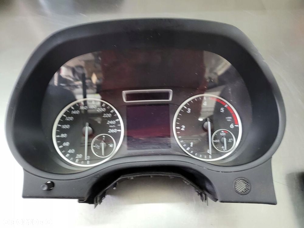 LICZNIKI ZEGARY A2469002107 MERCEDES B KLASA W246 LIFT - 1