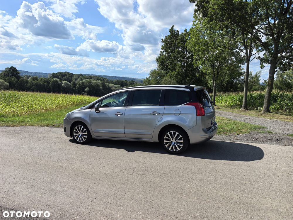 Peugeot 5008 2.0 HDi Premium + - 8