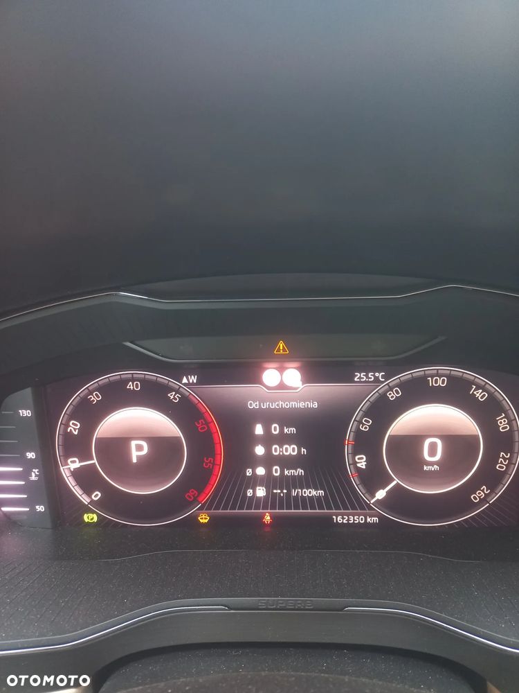 Skoda Superb 2.0 TDI SCR 4x4 Style DSG - 9