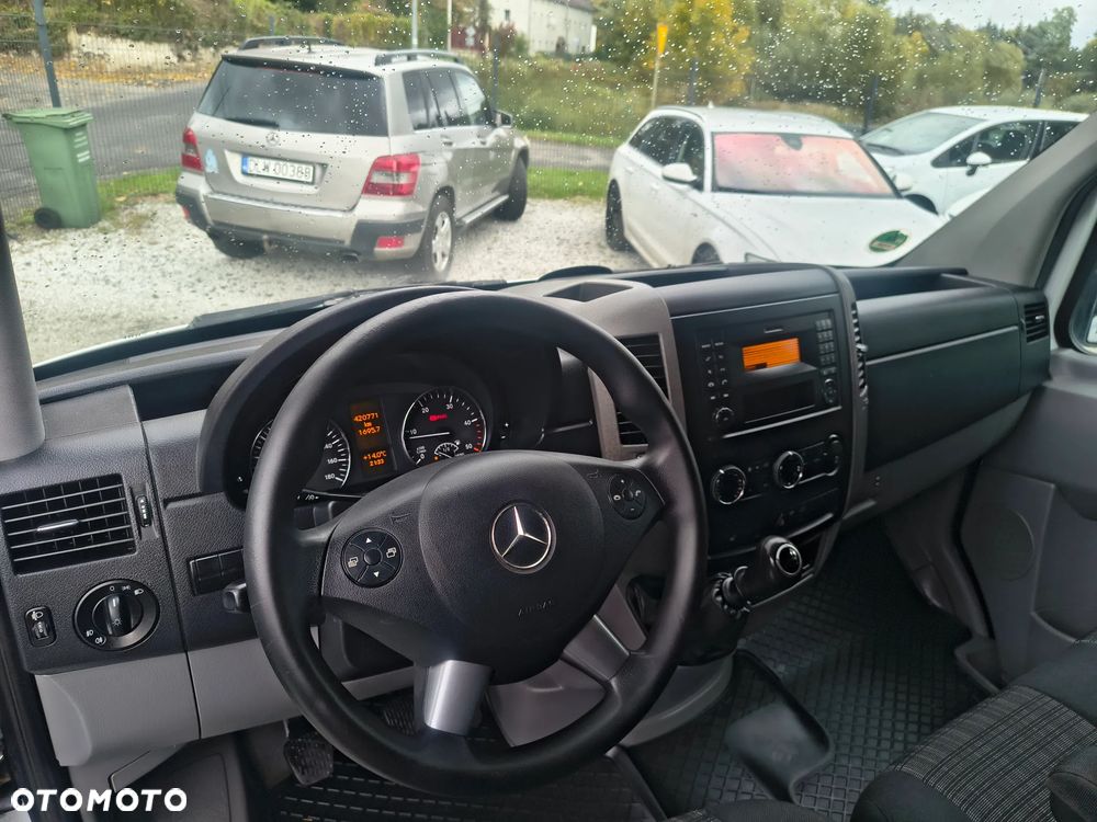 Mercedes-Benz Sprinter - 19