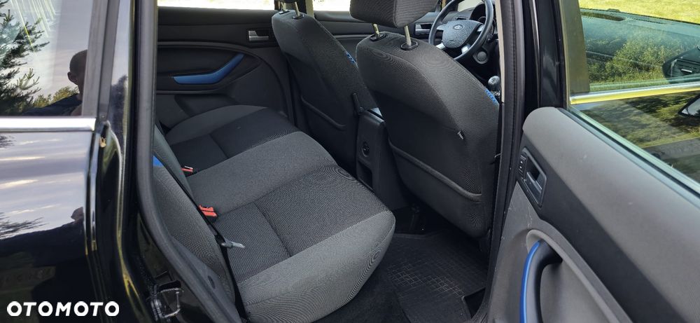 Ford Kuga 2.0 TDCi 4x4 Trend - 15