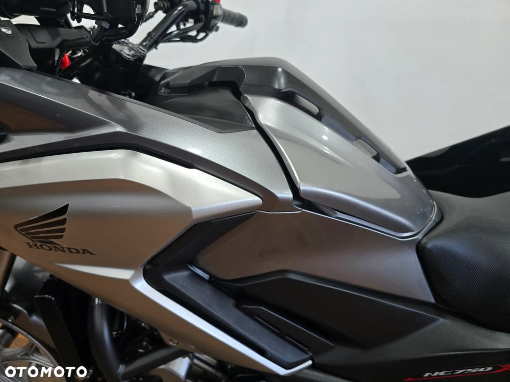 Honda NC - 15