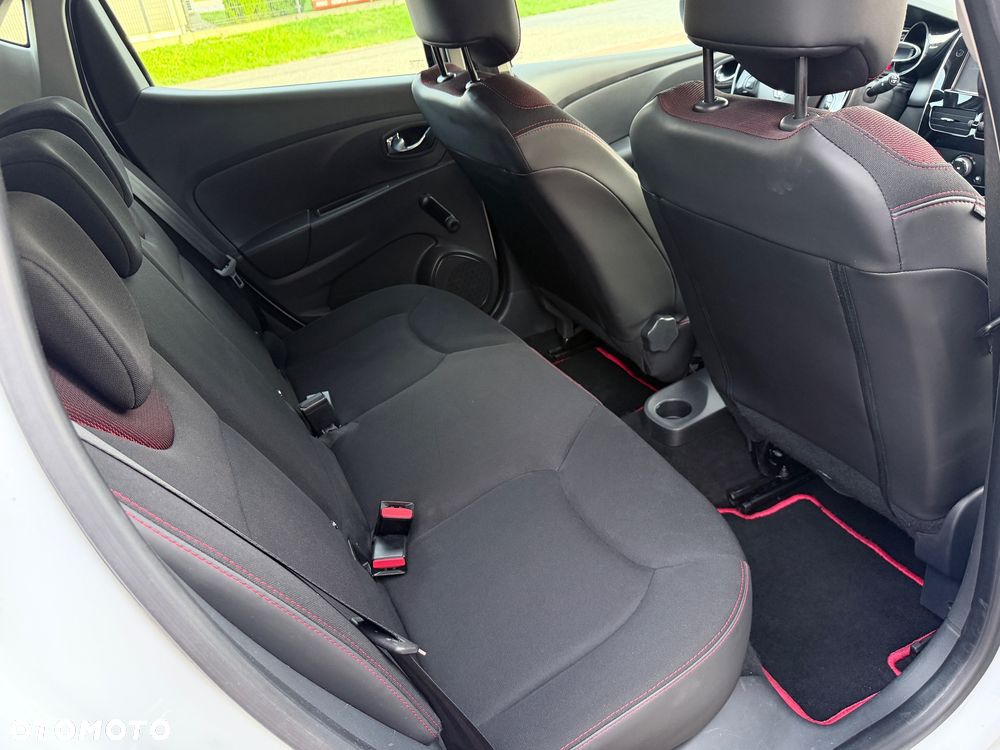 Renault Clio - 15
