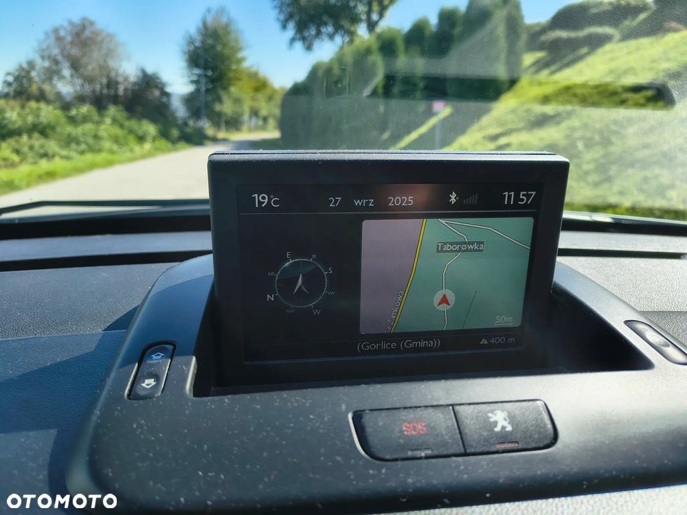 Peugeot 3008 HDi 115 Active - 8