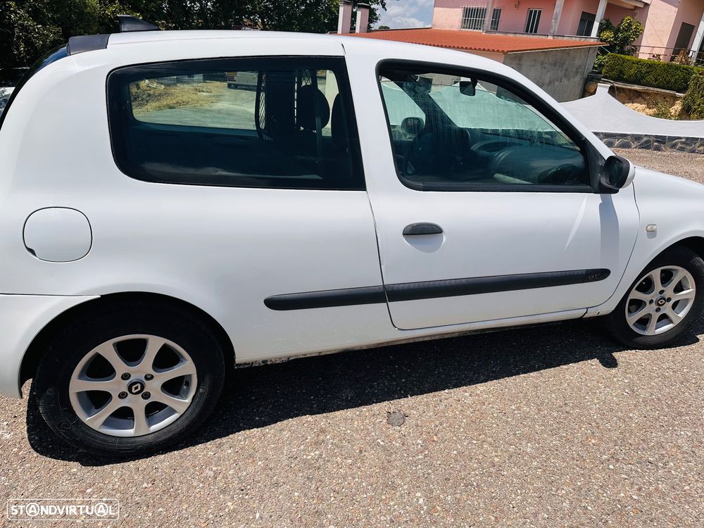 Renault Clio 1.5 dCi Confort Authentique - 4
