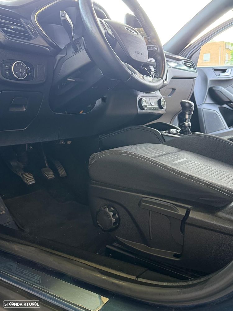 Ford Focus 1.0 EcoBoost S&S ACTIVE - 15