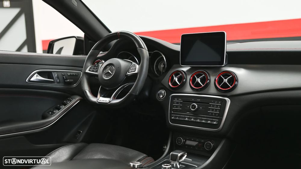 Mercedes-Benz CLA 45 AMG Shooting Brake 4-Matic - 57