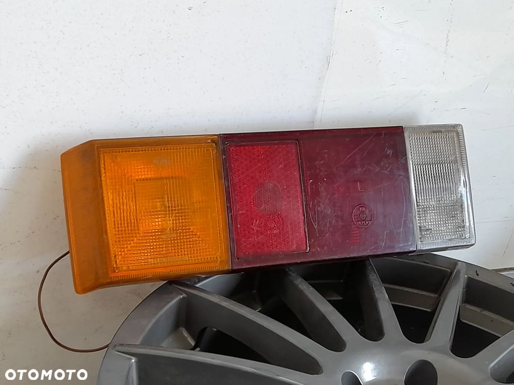 Lampa lewy tył Volkswagen Scirocco MK1 Hella 531945095 - 2