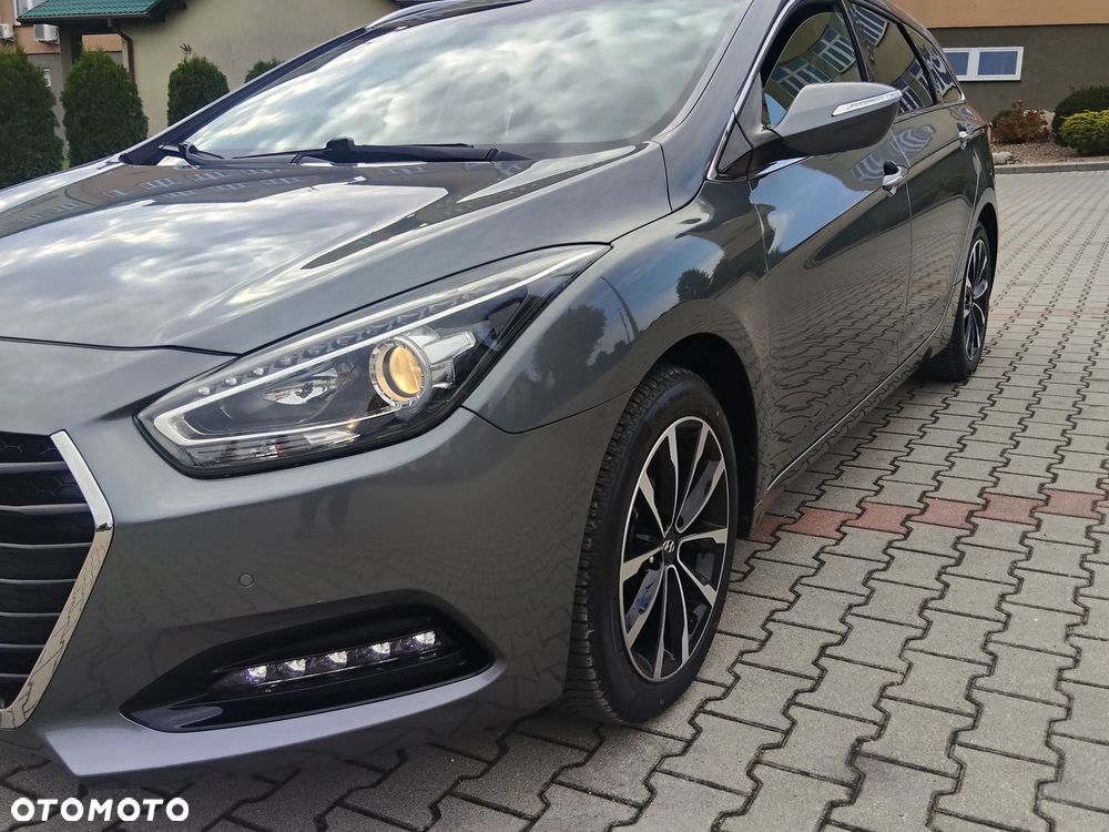Hyundai i40 Kombi 2.0 Premium - 13