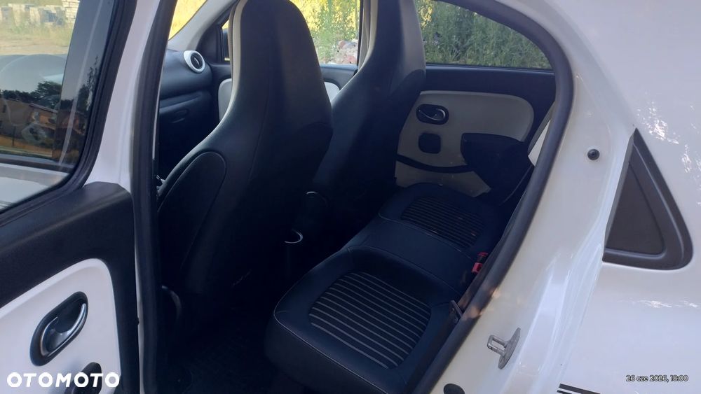 Renault Twingo TCe 90 EDC INTENS - 17