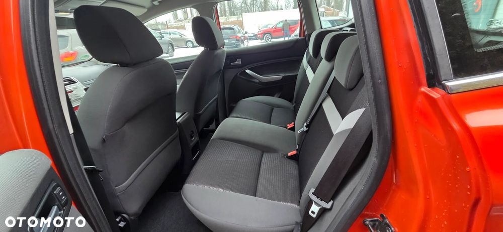 Ford Kuga 2.0 TDCi 2x4 Champions Edition - 32