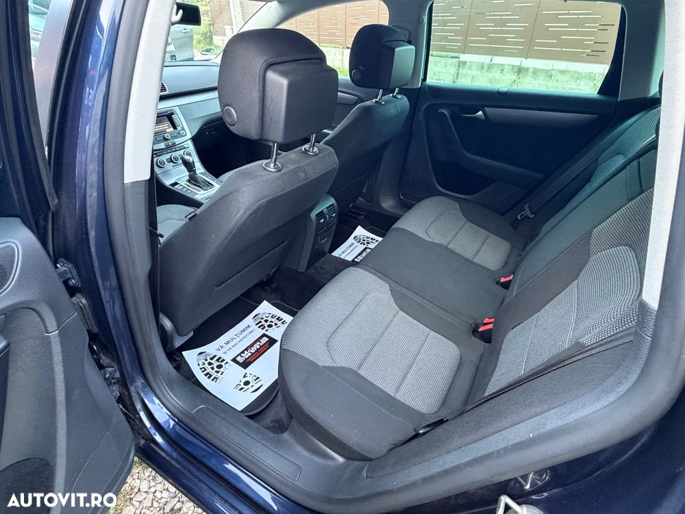 Volkswagen Passat - 11