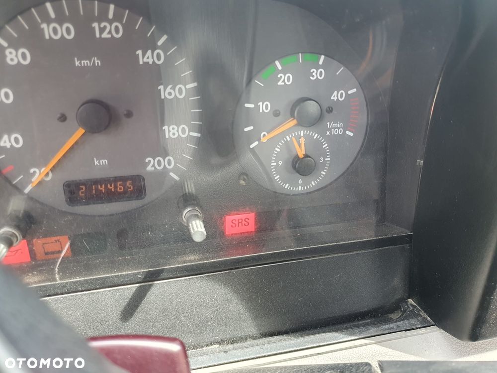 Audi A4 Avant 2.0 TDI Quattro - 12