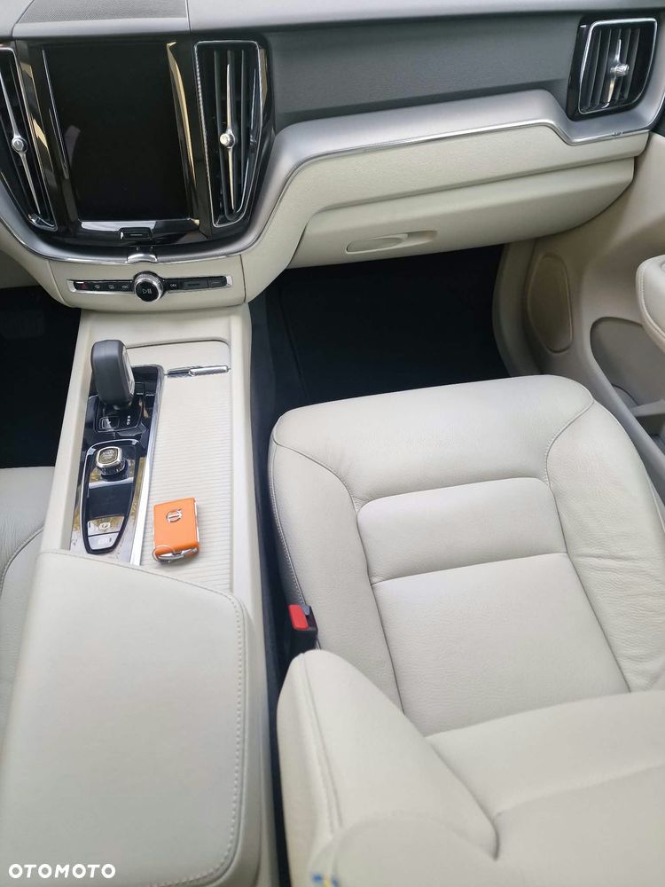 Volvo XC 60 B5 B AWD Core - 8