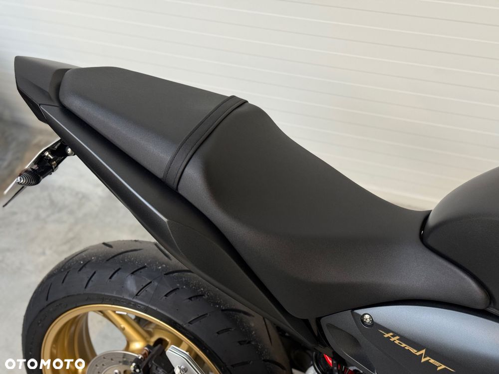 Honda Hornet - 17