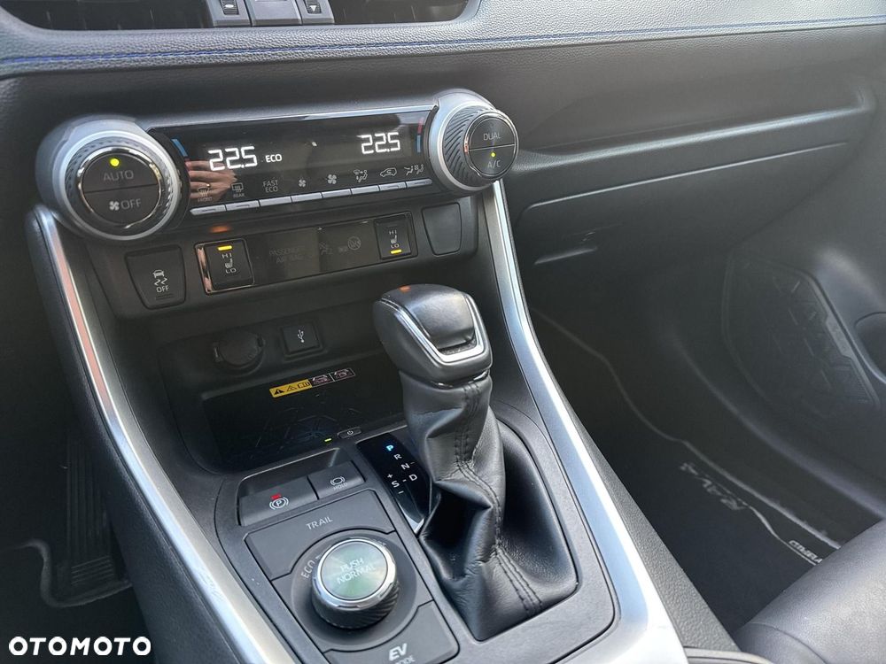 Toyota RAV4 2.5 Hybrid Selection 4x4 - 17