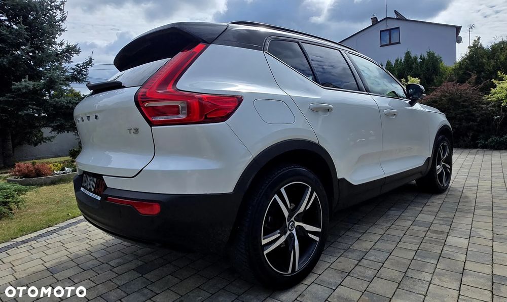 Volvo XC 40 T3 R-Design - 18