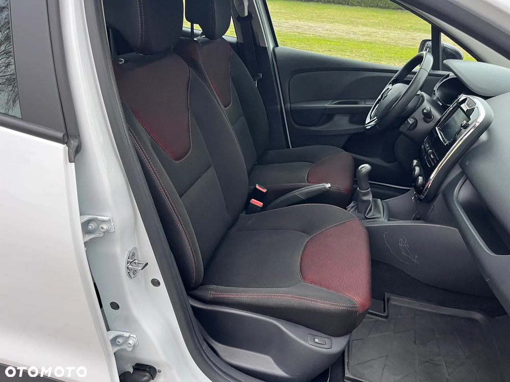 Renault Clio 1.2 16V 75 Experience - 18