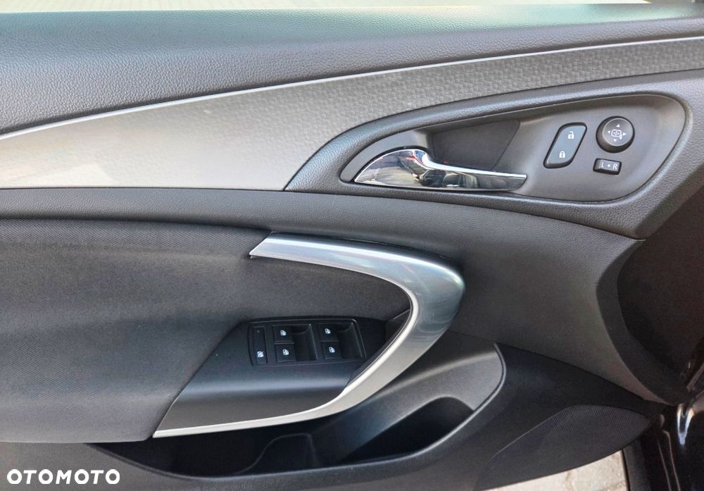 Opel Insignia 2.0 CDTI Cosmo S&S - 23