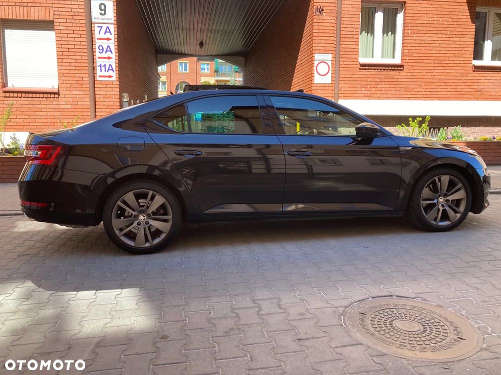 Skoda Superb 2.0 TSI 4x4 Sportline DSG - 5