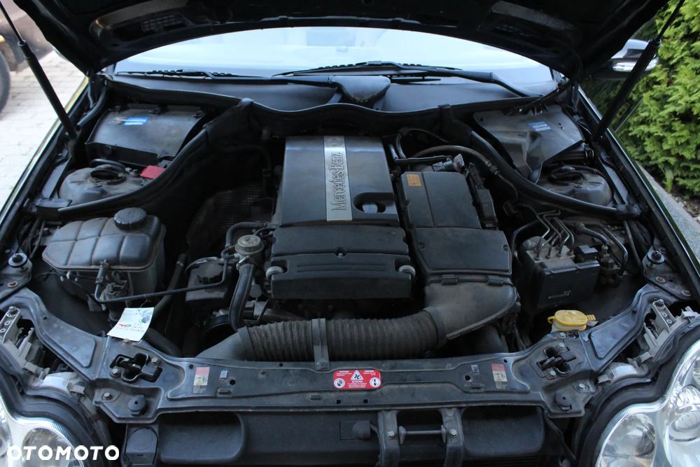 Mercedes-Benz Klasa C 180 Kompressor Elegance Sport Edition - 16