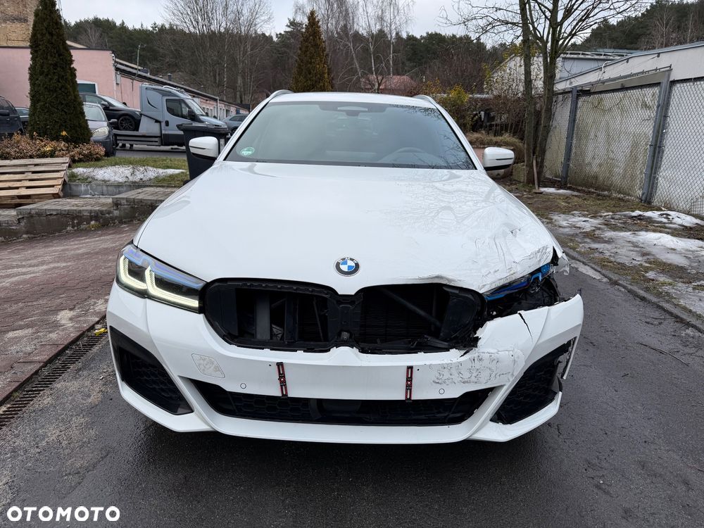 BMW Seria 5 530i xDrive M Sport Edition - 9