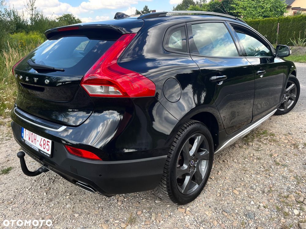 Volvo V40 Cross Country - 8