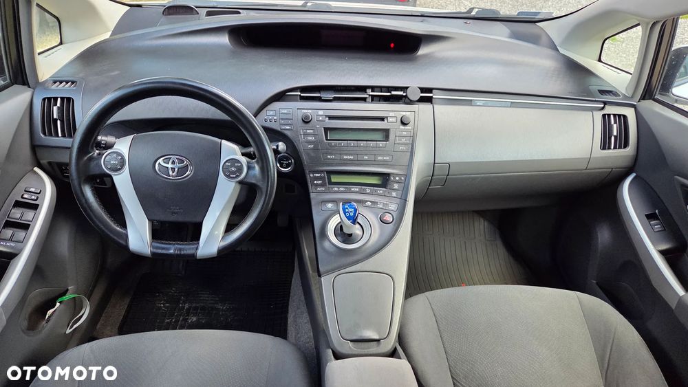Toyota Prius 1.8 HSD Life - 12