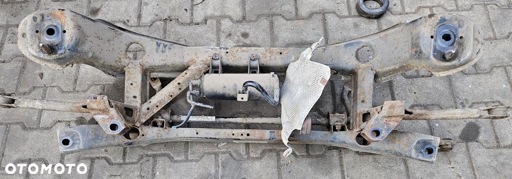 Ford Focus MK2 II belka wózek zawieszenia tył - 2