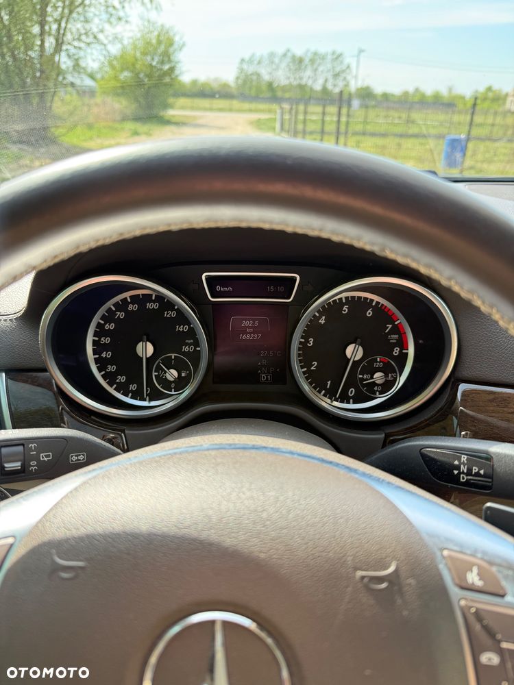 Mercedes-Benz GL - 14
