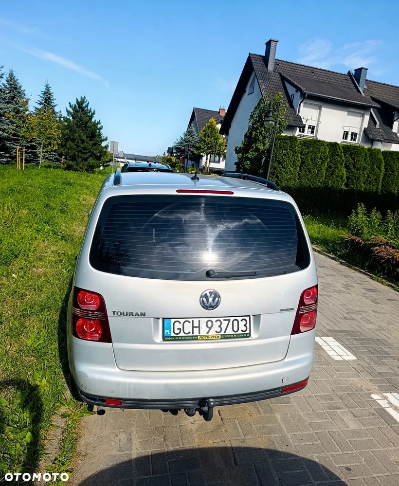 Volkswagen Touran - 5
