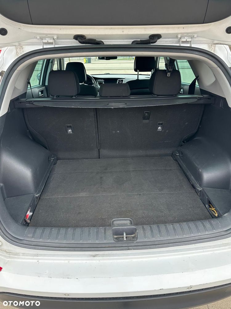 Hyundai Tucson 1.6 GDI BlueDrive Style 2WD - 11