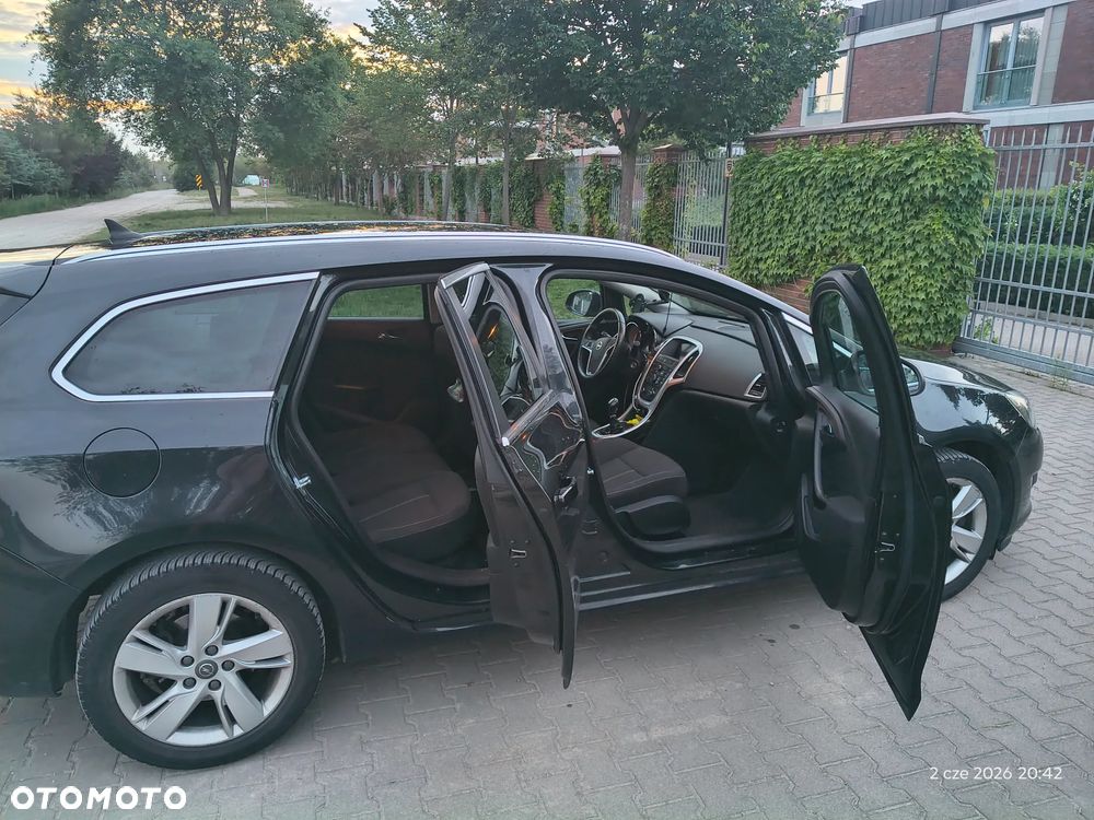 Opel Astra 2.0 CDTI Cosmo - 4